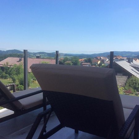 Ferienwohnungen Alpenblick Mit Garten -Panoramasauna- Kirchdorf im Wald Exteriér fotografie